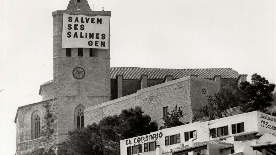 El IEE reconoce con su medalla de oro a la lucha para salvar ses Salines