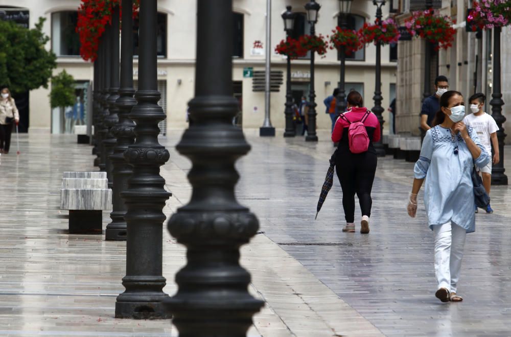 Jornada pasada por agua en la capital, sobre todo durante la mañana, mientras los ciudadanos viven las que podrían ser sus últimas jornadas en la fase 0 de la desescalada.