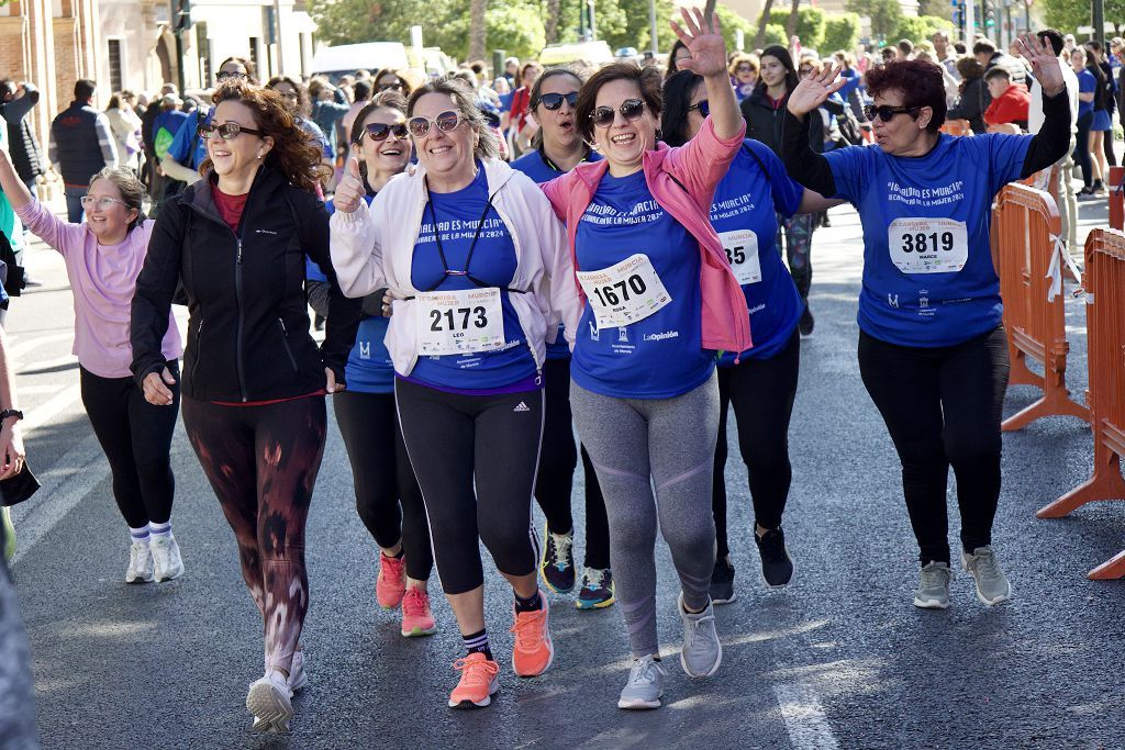 Las imágenes de la llegada a meta de la Carrera de la Mujer de Murcia 2024