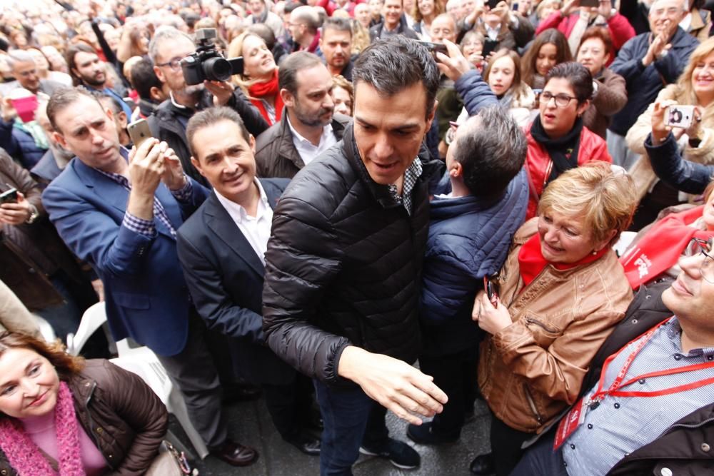 Pedro Sánchez reaparece en un acto en Xirivella