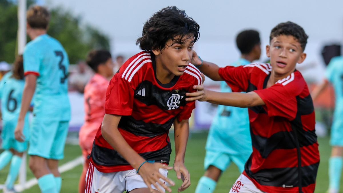 Los jugadores del Flamengo celebran el tanto de la victoria ante el Barça