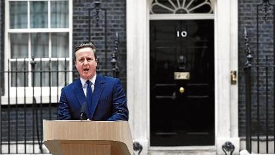 Cameron va defensar que el Regne Unit romangui a la UE en un discurs davant el 10 de Downing Street.