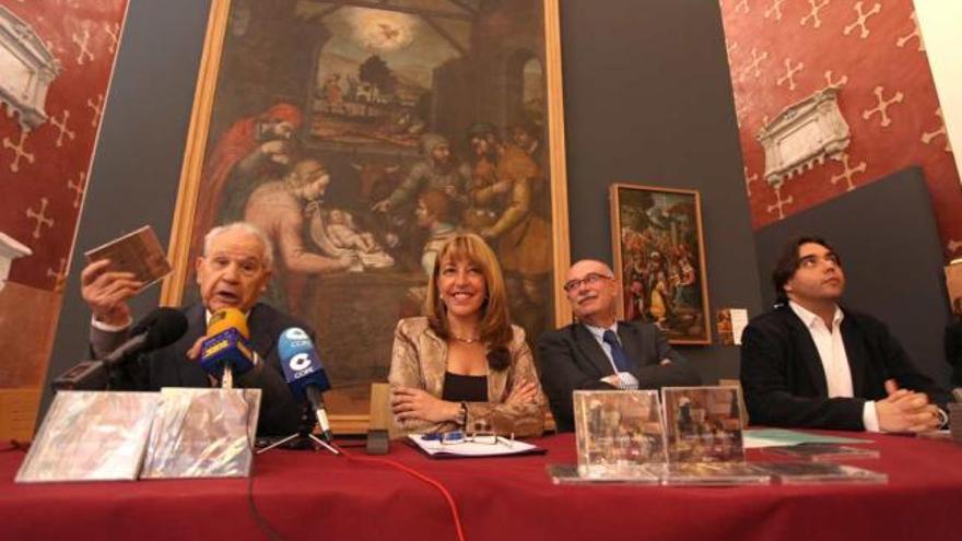 El coordinador musical, la consellera de Cultura, el representante de la CAM y Jordi Bernácer.