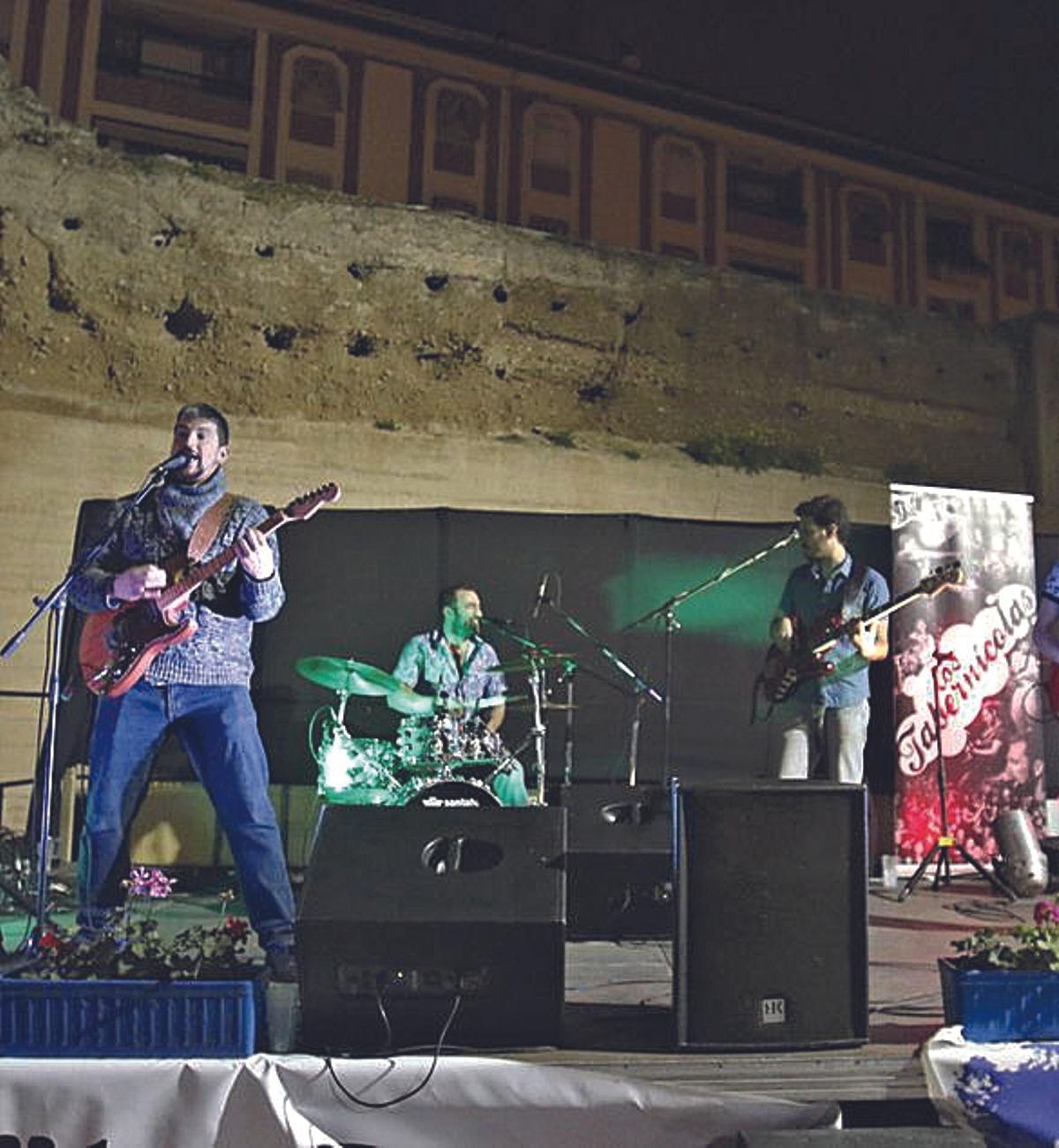 Los Tabernícolas pondrán el broche al Festival de Patios.