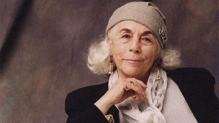 Cartagena se acuerda de Carmen Martín Gaite con motivo del Día del Libro