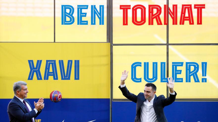 Xavi se muestra partidario de marcar normas al vestuario