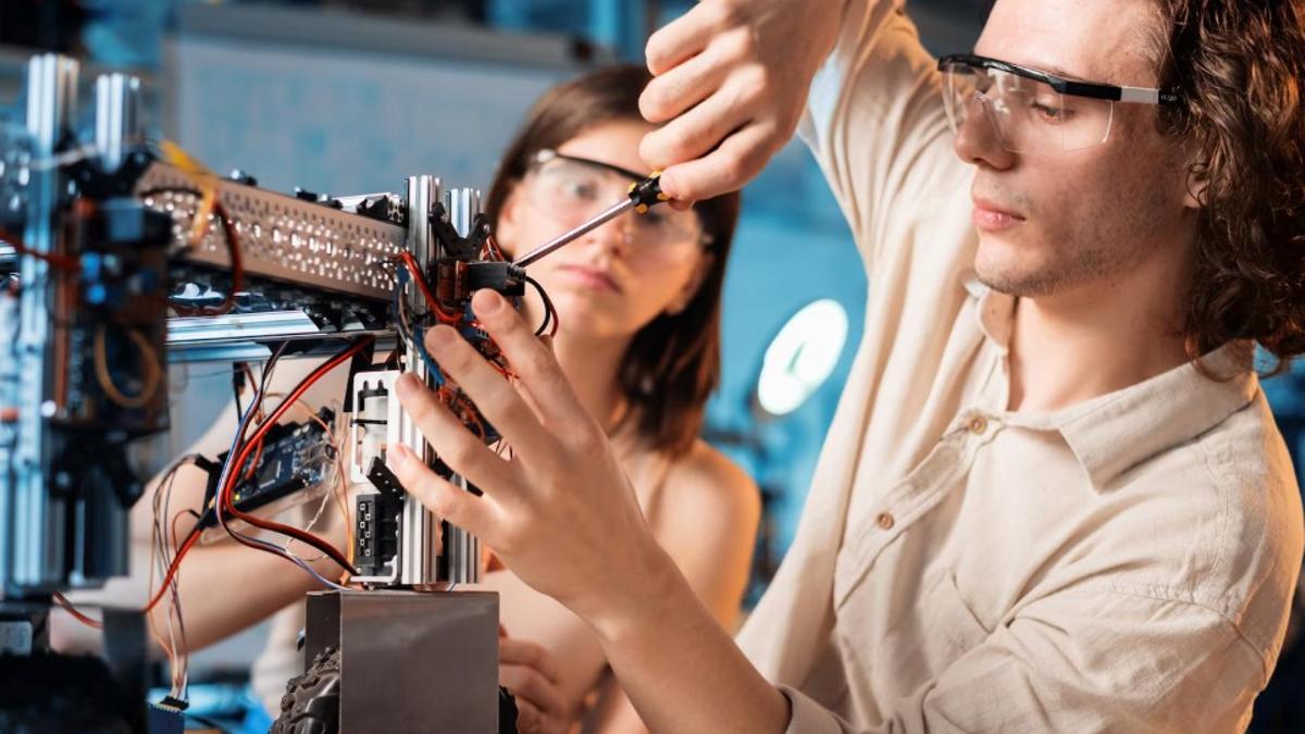 Uno de cada tres puestos libres no se cubre en las empresas porque los candidatos carecen de la formación adecuada
