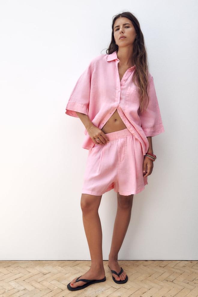 Conjunto de Zara de lino rosa de pantalón y camisa