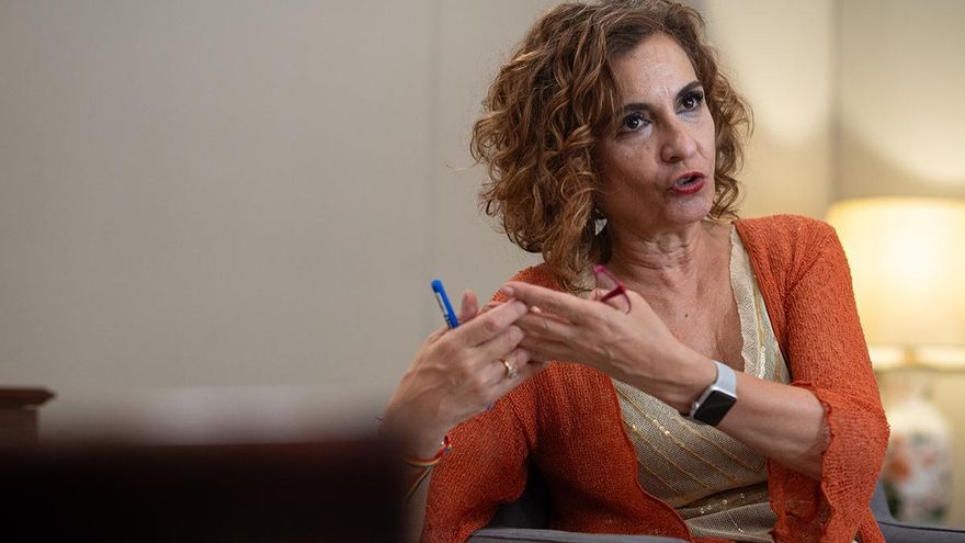 Vídeo | María Jesús Montero, vicepresidenta primera y ministra de Hacienda, sobre el apoyo a Pedro Sánchez dentro del PSOE