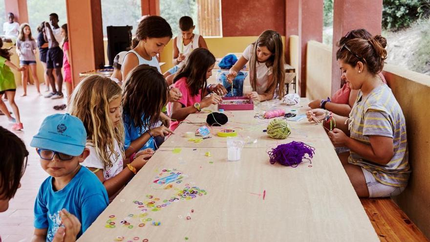 Más de 2.300 jóvenes en los campamentos CaixaProinfancia