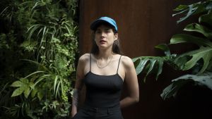 La escritora Paulina Flores.