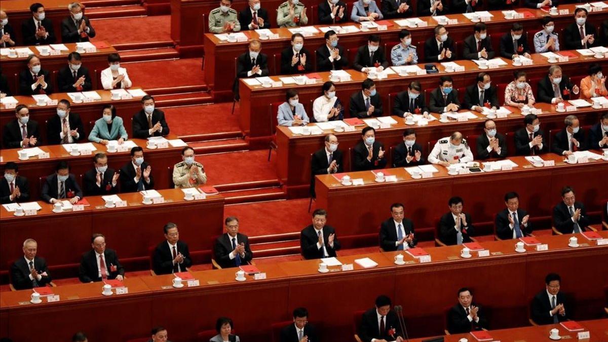 Sesión de aprobación de la ley de seguridad en Asamblea Nacional Popular de China, en Pekín.