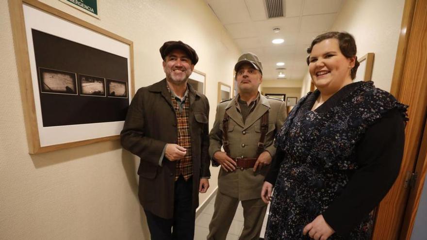 Por la izquierda, Juan Noval-Moro, David Menéndez y María Heres, momentos antes del ensayo. | Luisma Murias