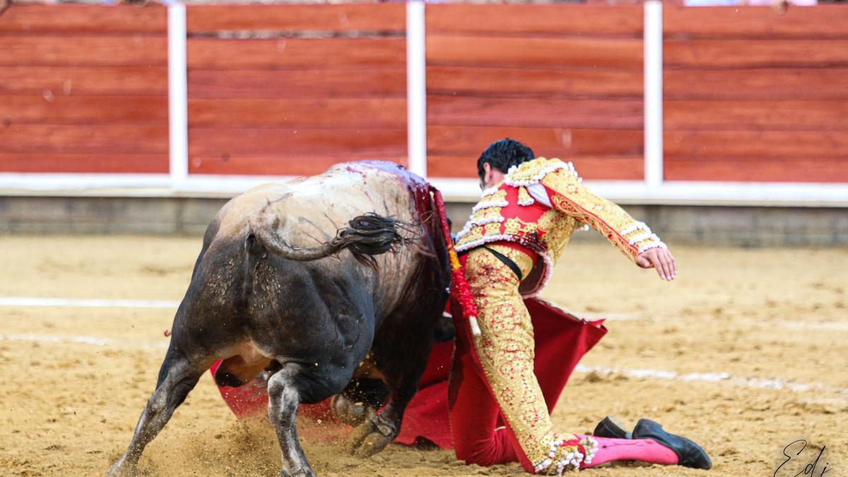 De Justo es el nombre propio de la temporada y se está ganando la consagración como figura del toreo.