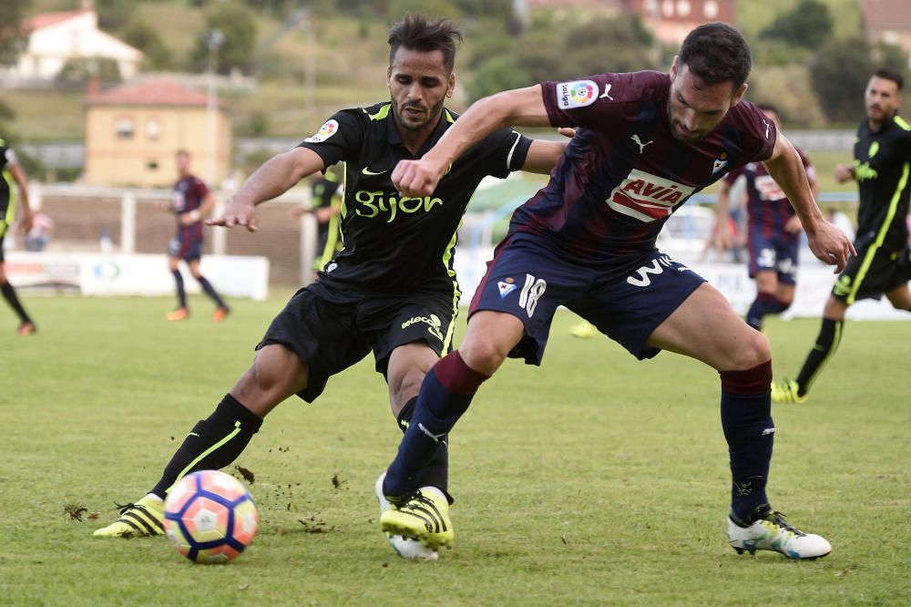 Amistoso Eibar - Sporting