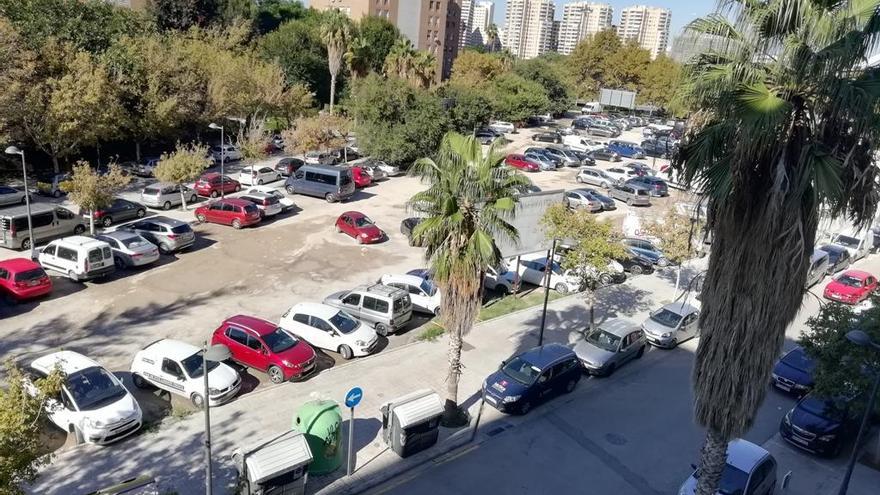 Aparcamiento en la calle Nino Bravo que se adecuará.