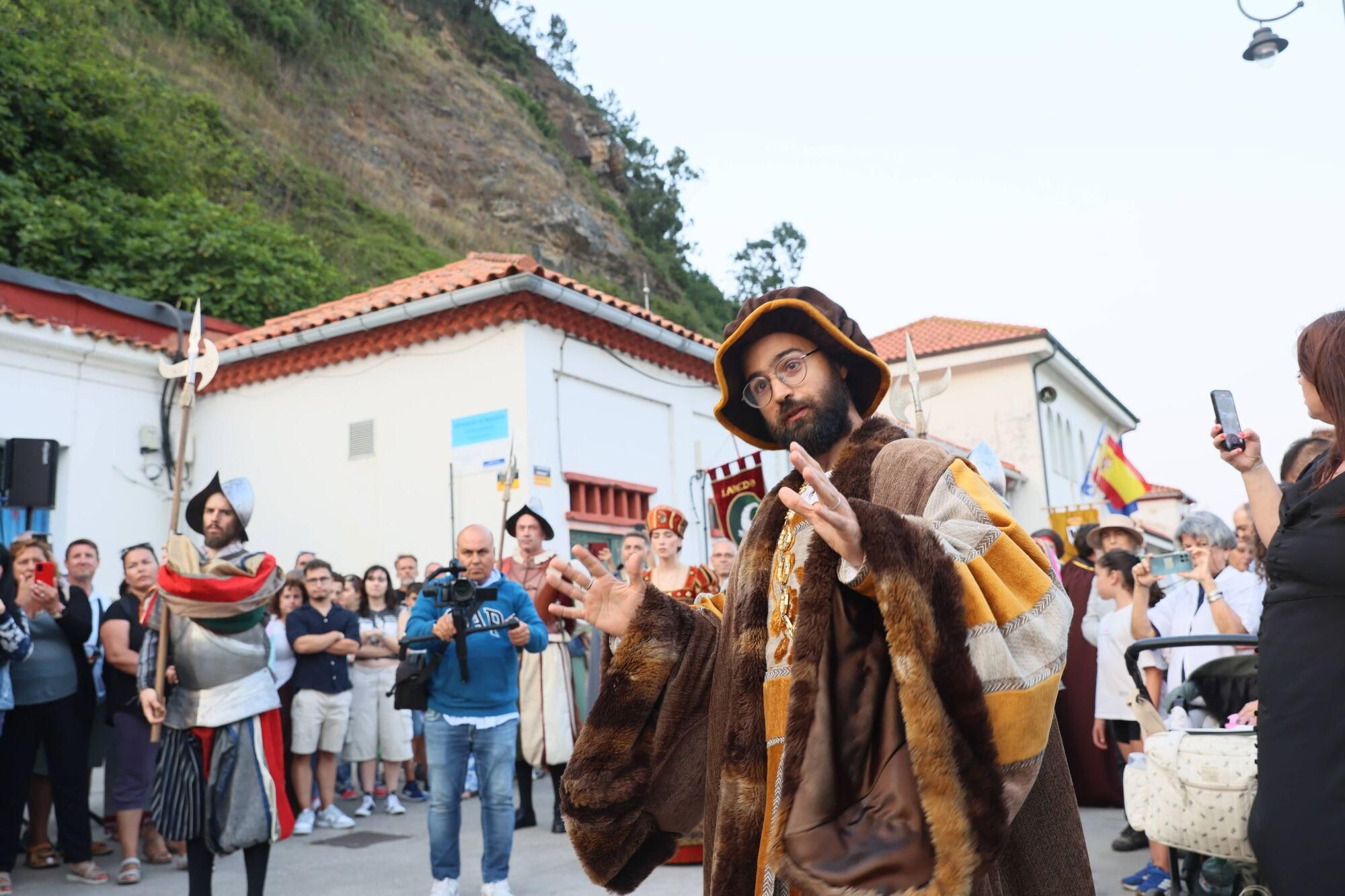 Carlos V siempre desembarca en Tazones