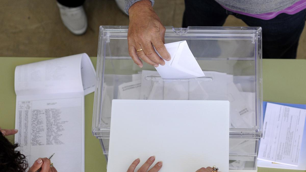 Urnas electorales en unos comicios anteriores.