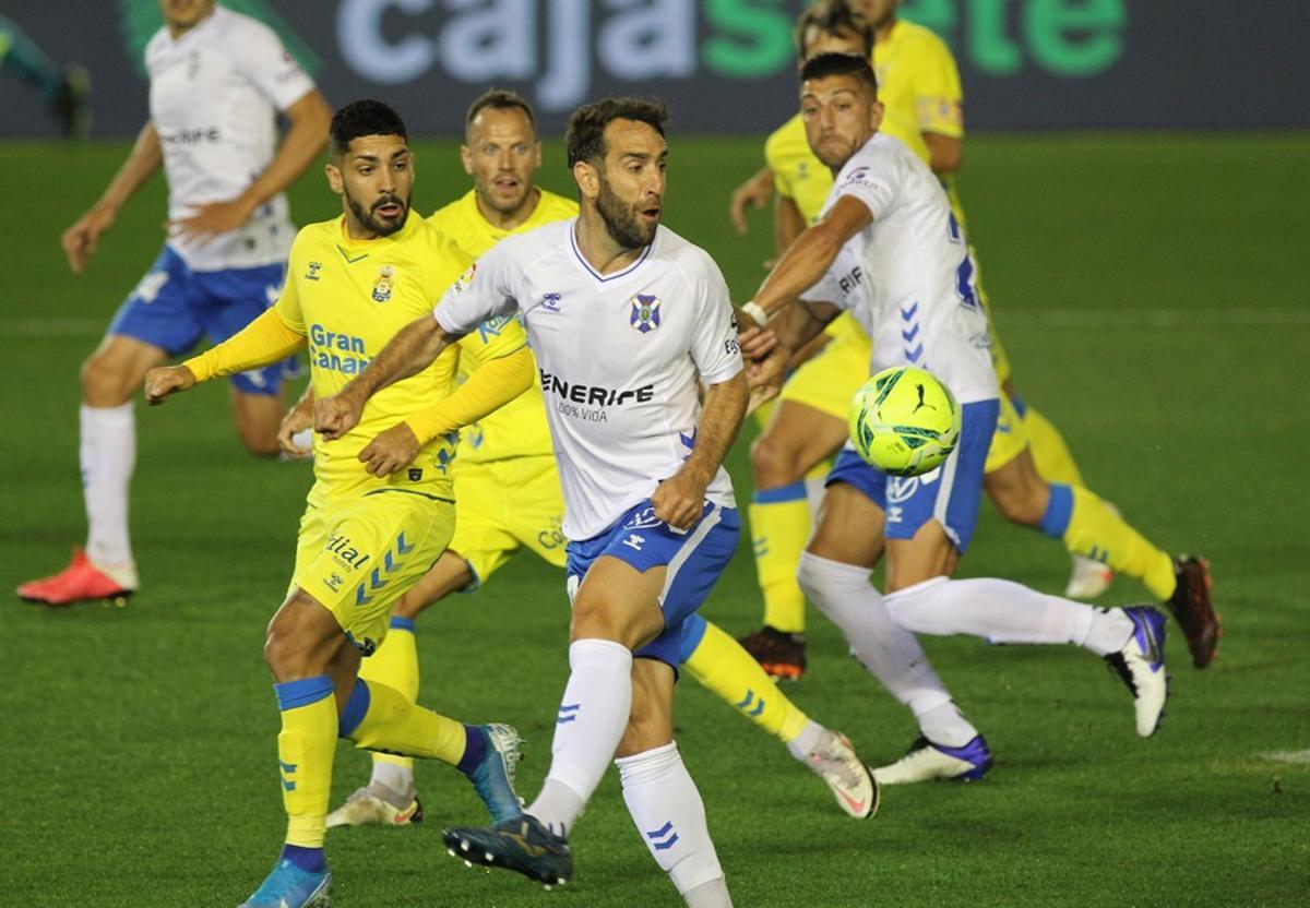 El derbi canario: CD Tenerife - UD Las Palmas