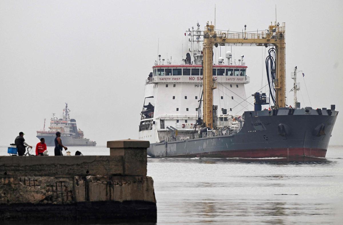 Llegan a La Habana una fragata y un submarino nuclear rusos