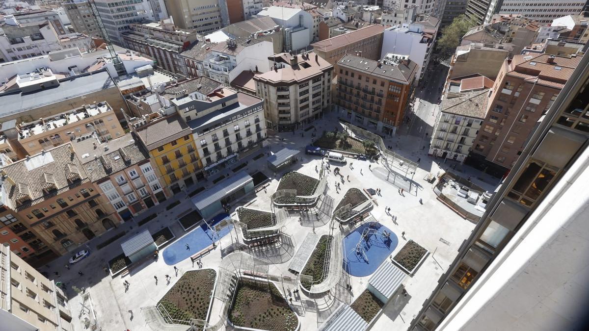 Inauguración de la renovada plaza Salamero de Zaragoza.