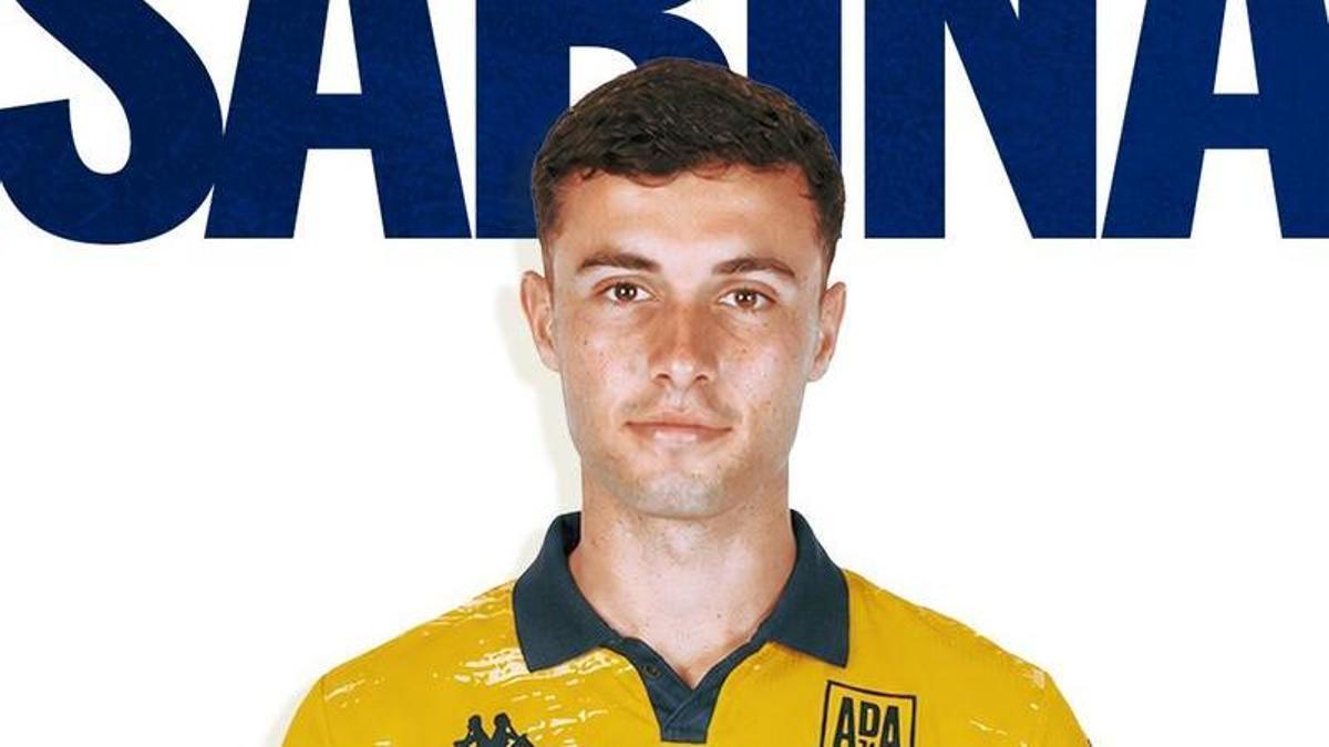 Fran Sabina, con la camiseta del Alcorcón.