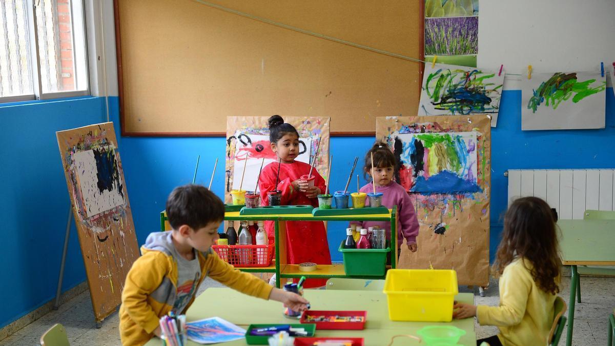 Educación abre el proceso de escolarización para más de 6.800 menores de tres años: requisitos para entrar en el colegio elegido