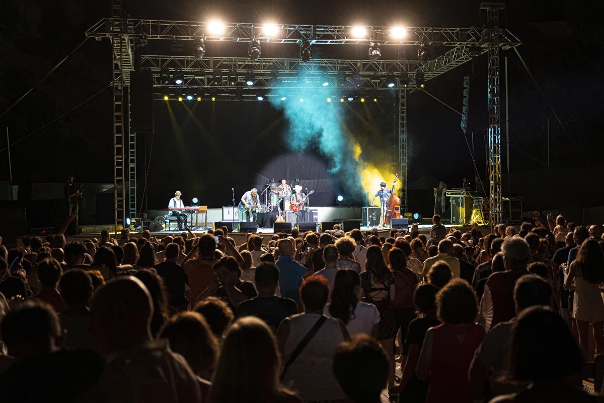 Los Rebeles en las Festes de la Terra de Ibiza