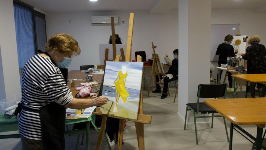 Alumnas en las clases de la Asociación de Moda de Ibiza y Formentera