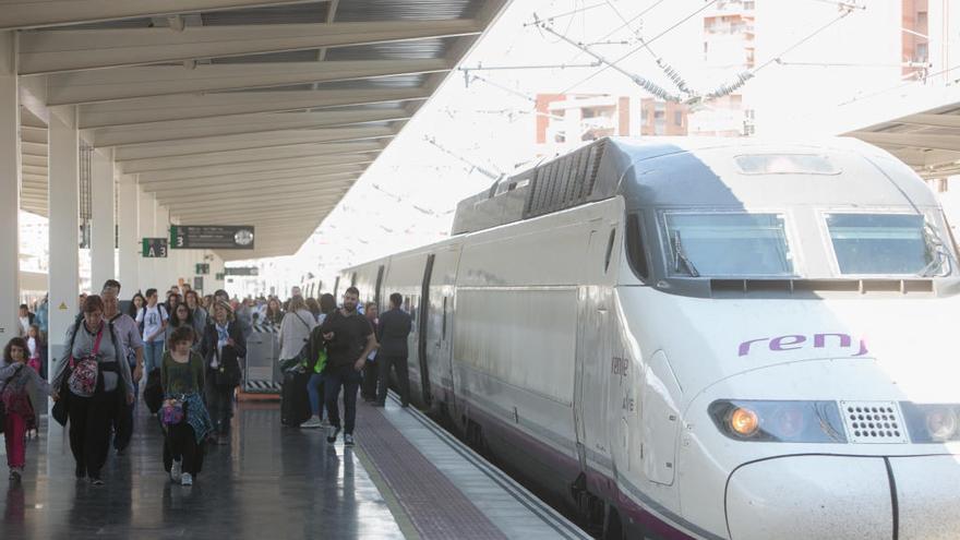 Renfe lanza una oferta para viajar entre Alicante y Barcelona en agosto por 18 euros trayecto