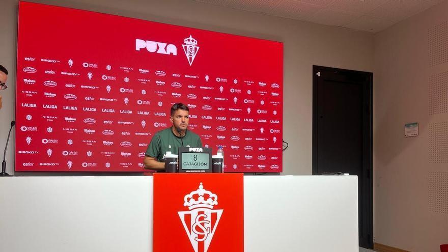 Nicolás Larcamón, sobre la llegada de Andrés Cuenca al Sporting: "Estamos ante la expectativa de terminar de confirmar ese refuerzo"