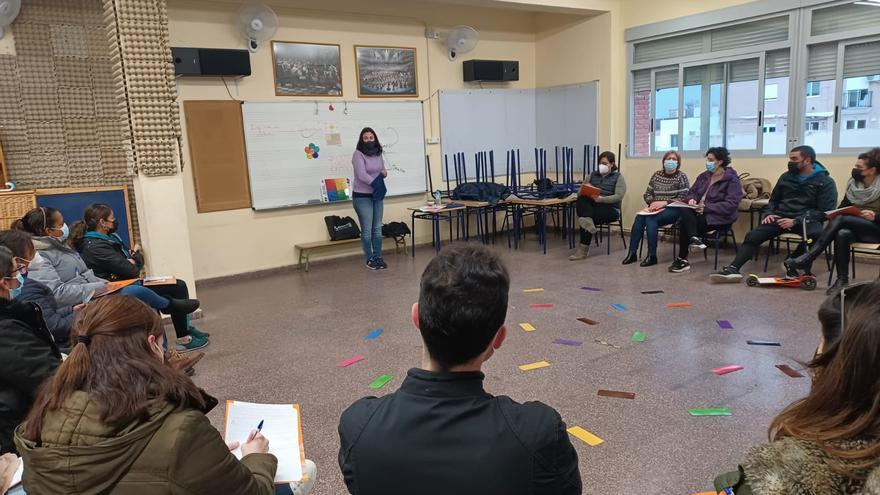 El programa Escola de Famílies comença en els centres educatius de Sedaví