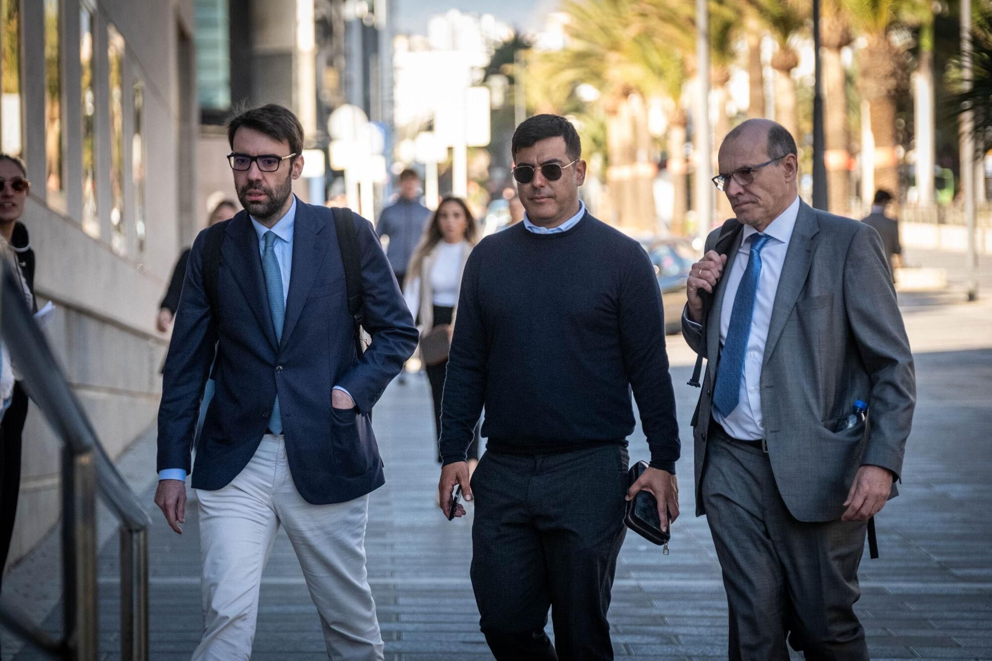 Rayco García, this Friday, in the courts of Santa Cruz de Tenerife
