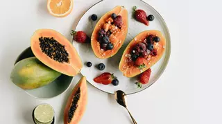 ¿Estás cansada, tienes niebla mental o sufres cambios hormonales bruscos? Si reconoces estos síntomas podrías tener déficit de esta vitamina