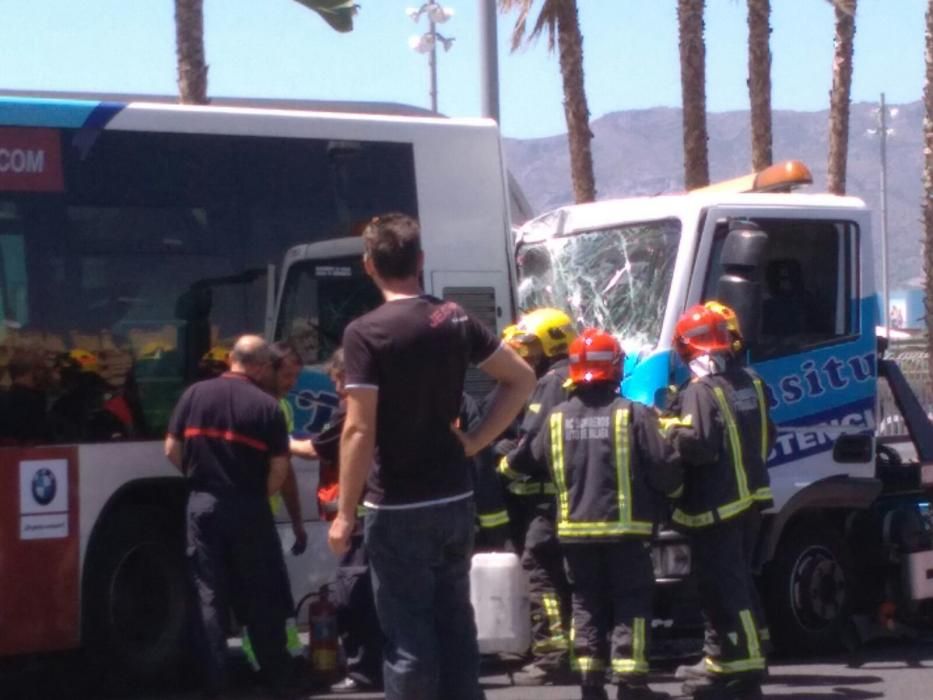 Accidente con un autobús de la EMT.