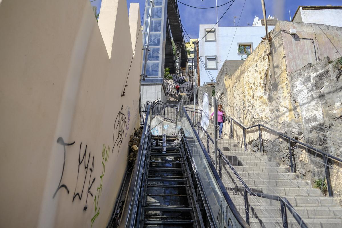 Ascensor que une los barrios de San Juan y San José