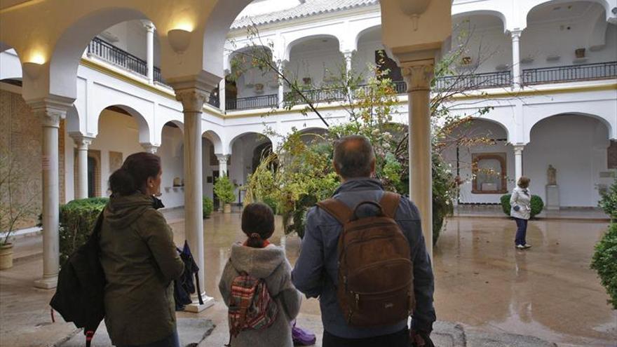 Córdoba tiene una docena de obras que se eternizan