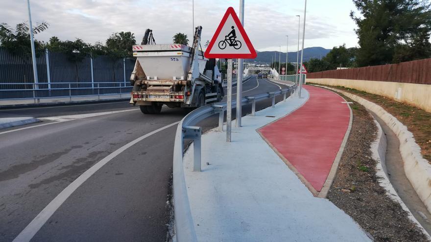 El carril bici más absurdo de Ibiza