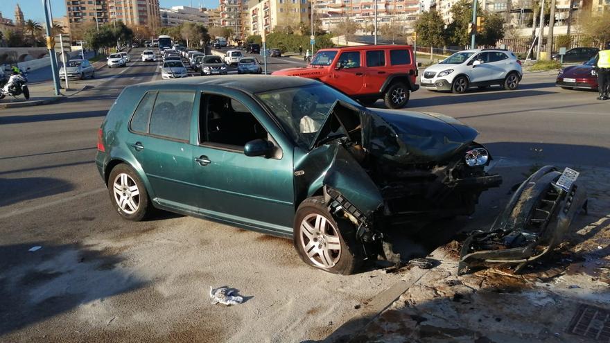 Dos heridos en un accidente de tráfico en la Costa del Gas de Palma