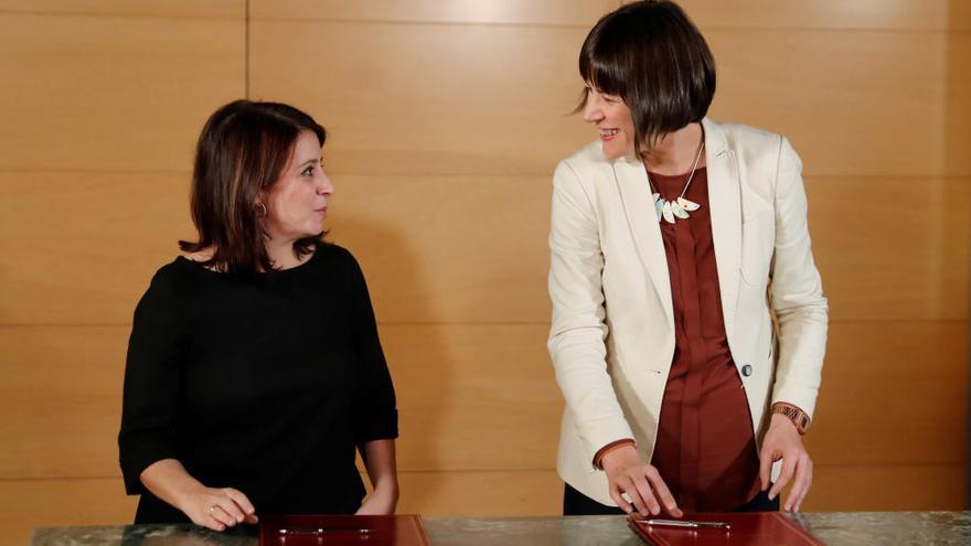 Adriana Lastra y Ana Pontón firman el acuerdo // Efe