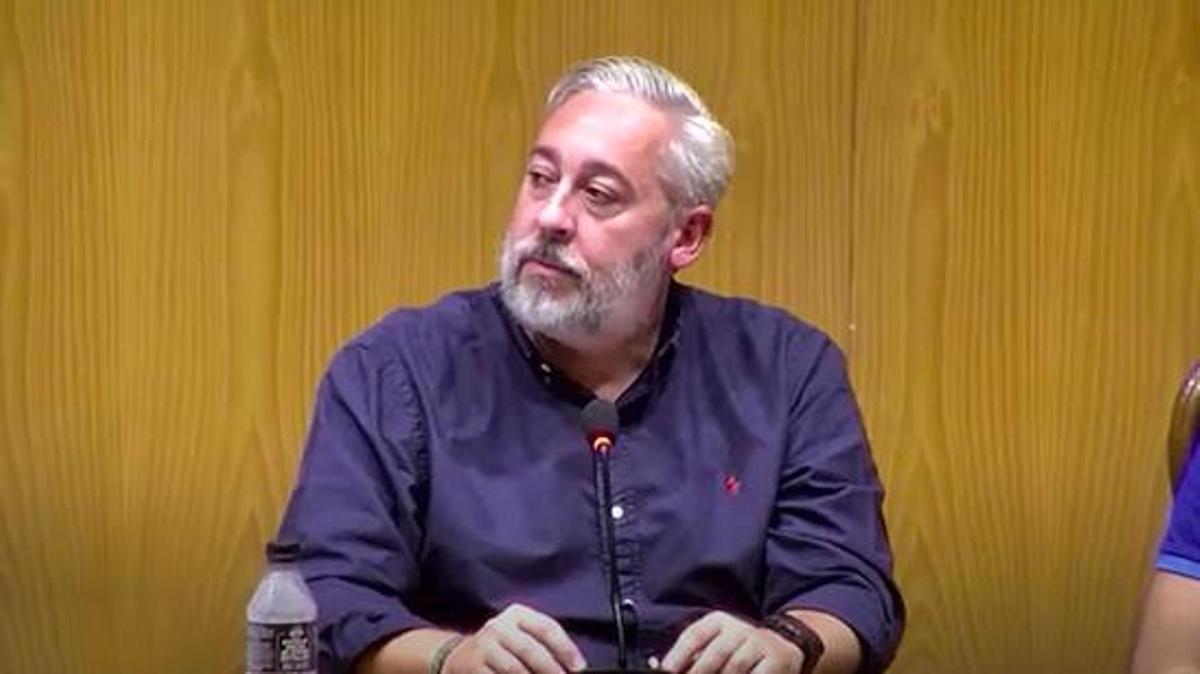 Víctor Manuel Martínez, alcalde de Santomera, durante un pleno municipal.