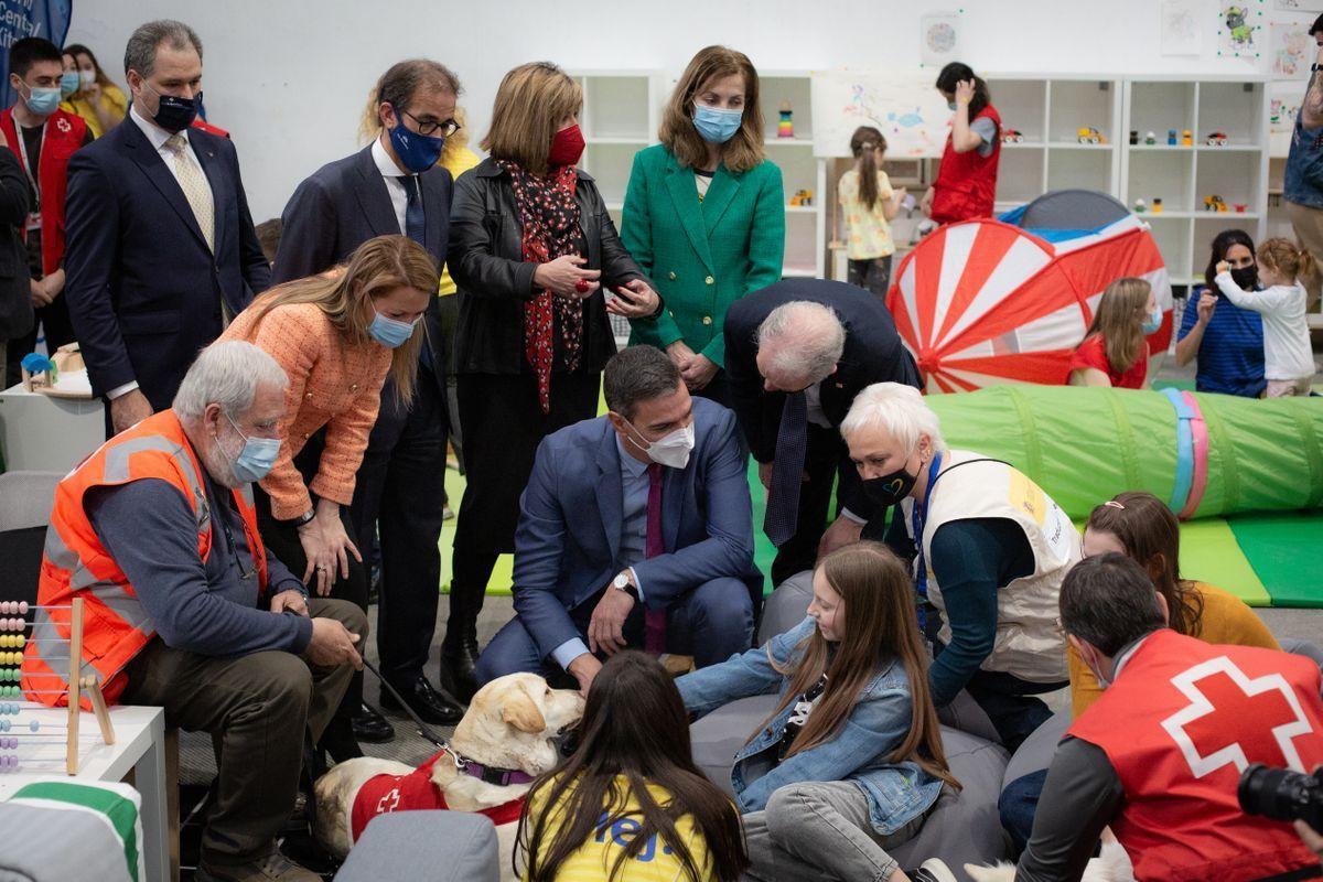 Sánchez deixa de banda l’Ibex i convoca ciutadans anònims per obrir el curs a la Moncloa