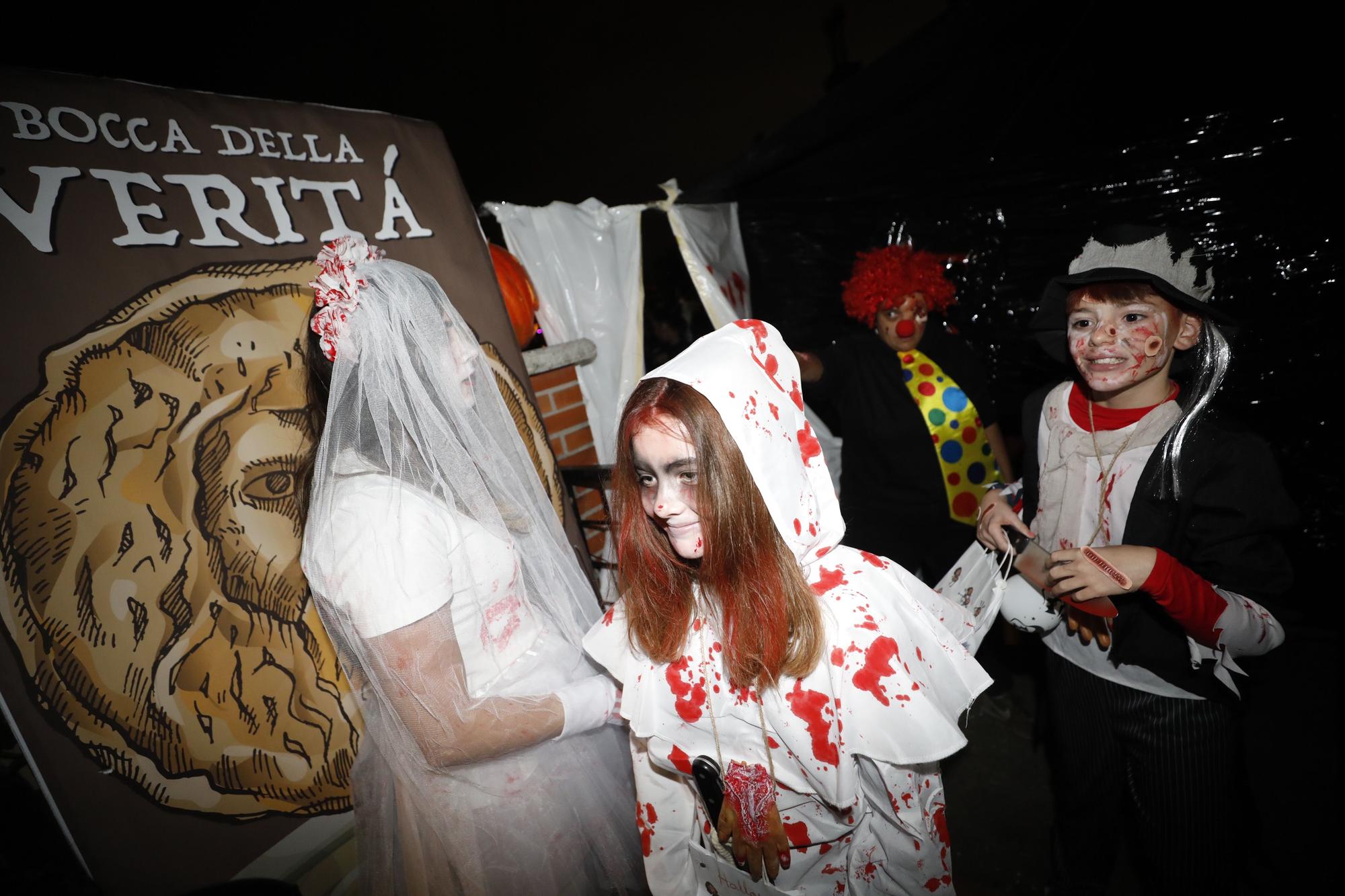 EN IMÁGENES: La Fresneda, a la calle para celebrar Halloween