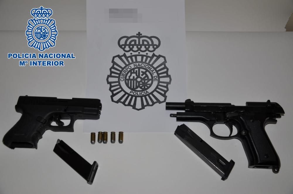 Desarticulada una organización criminal dedicada al tráfico ilícito de armas en Canarias