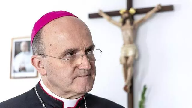 Munilla: "Hay valores éticos que están por encima de la política y de las adscripciones nacionalistas"