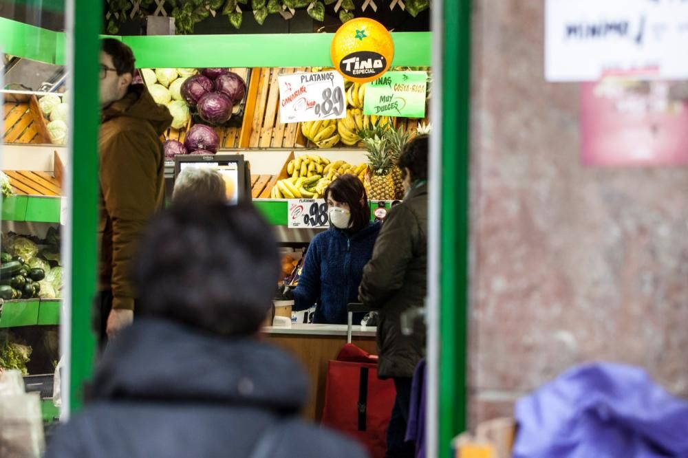 Regresa la calma relativa a los supermercados