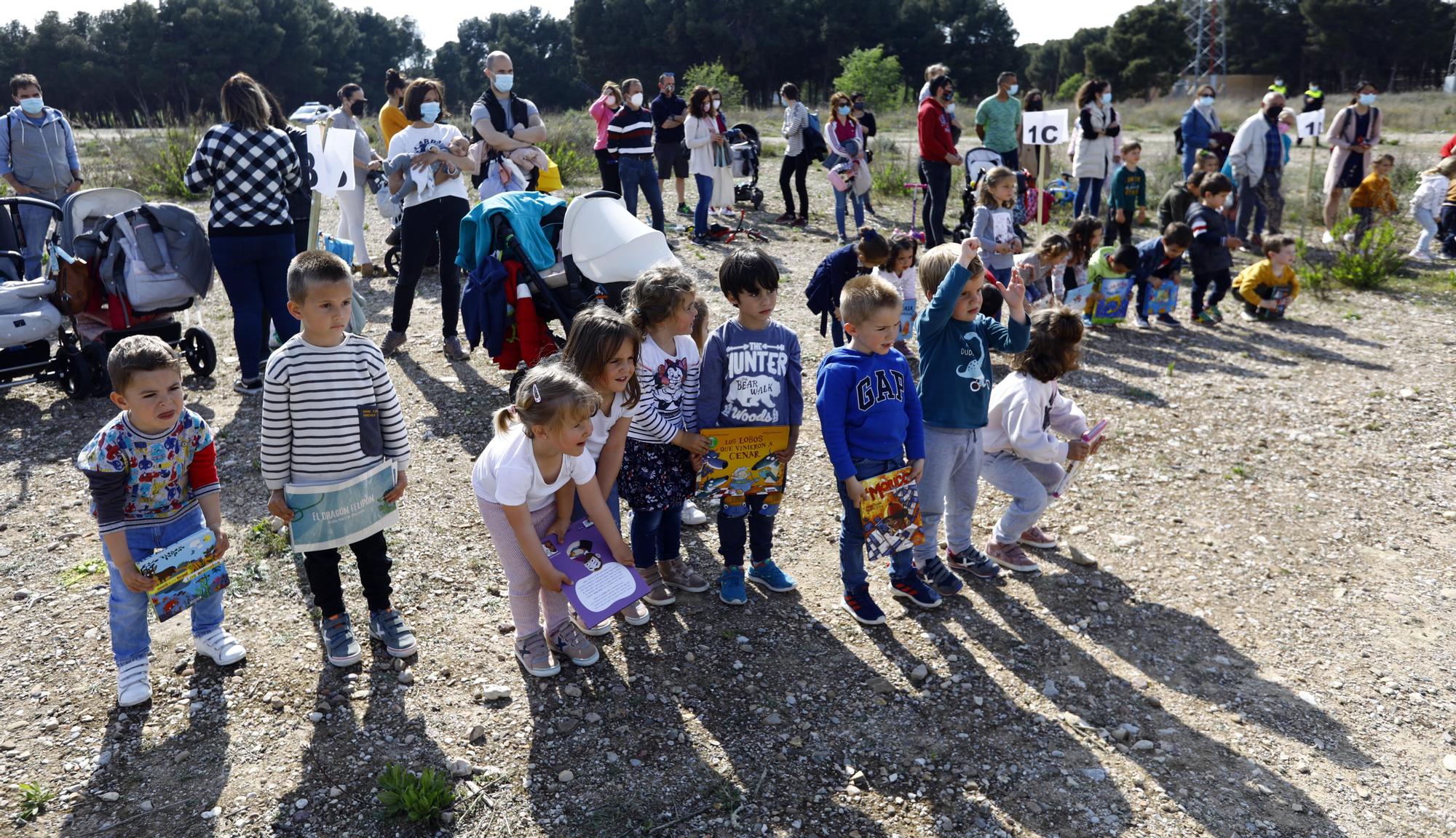 Protesta de las familias de Parque Venecia por las demoras del segundo colegio