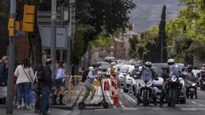 El carril bici de Via Augusta estreny l’entrada de cotxes a Barcelona des del Vallès