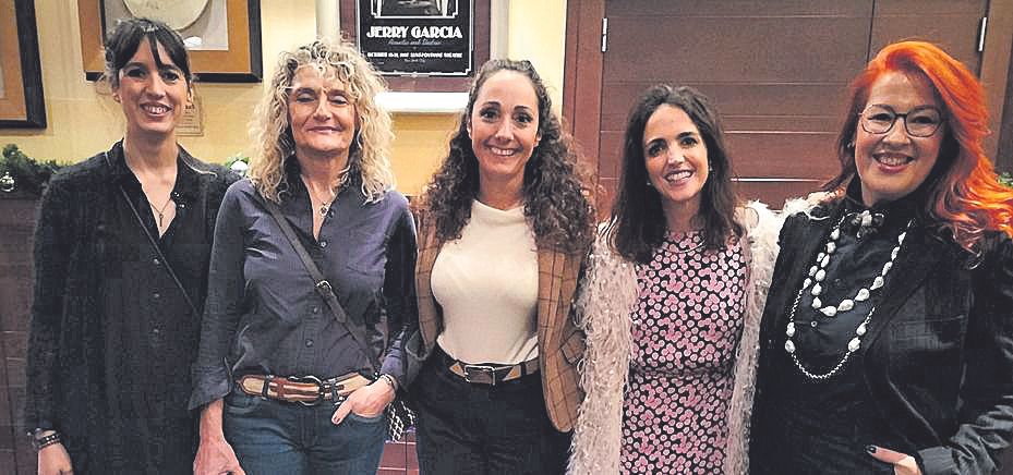 Cristina de Ahumada, Alicia Rodríguez, Vanessa Sánchez, Maria Fernanda Domínguez y Juani Lozano.