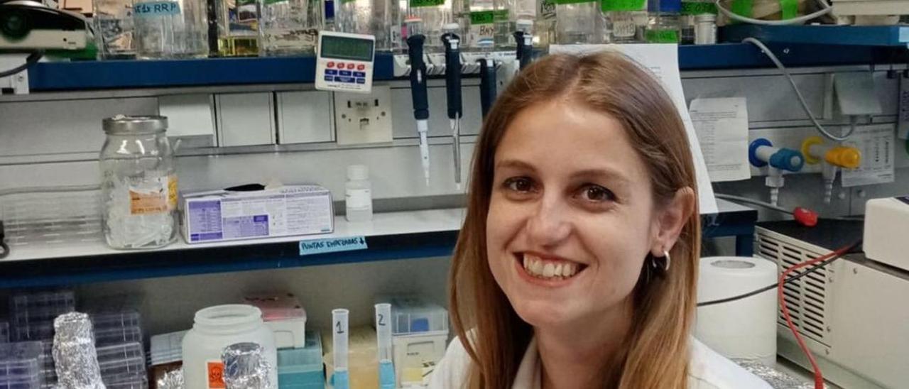 La investigadora Melissa Belló Pérez, en uno de los laboratorio del CSIC.